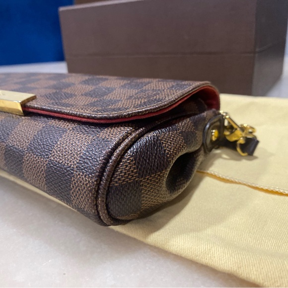 Authentic Louis Vuitton Favorite PM Damier Ebene Crossbody Purse - Picture 11 of 13